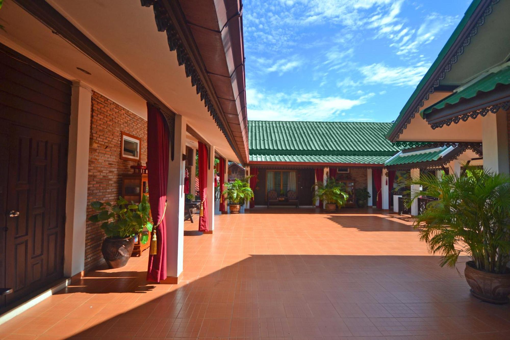 Thai Thai 3*